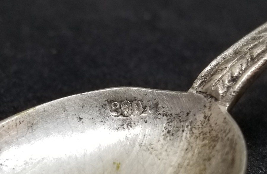 MİNE İŞÇİLİKLİ VE AY YILDIZLI ANTİKA GÜMÜŞ KAŞIK