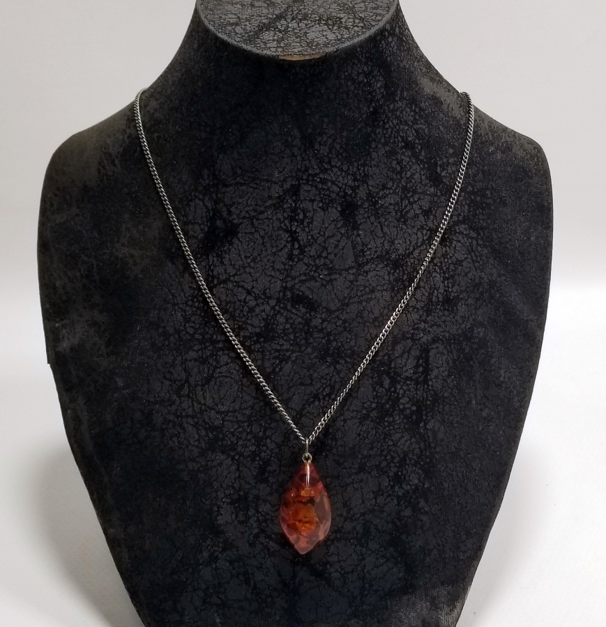 İÇİ BİTKİ FOSİLLİ ANTİKA DAMLA KEHRİBAR GERDANLIK