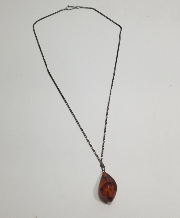 İÇİ BİTKİ FOSİLLİ ANTİKA DAMLA KEHRİBAR GERDANLIK