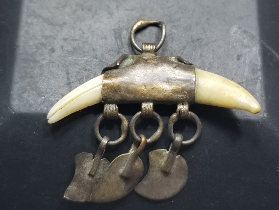 OSMANLI DÖNEMİ ÇOK NADİR ŞAMAN TAKISI - KURT DİŞİ