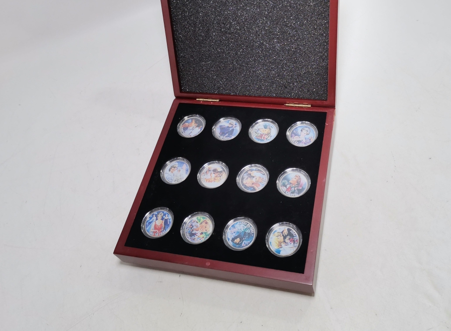 PRENSES DIANA KONULU AHŞAP KUTUSUNDA ÖZEL YAPIM GÜMÜŞ KAPLAMA HATIRA PARA SETİ