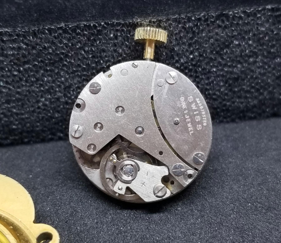 KALP FORMLU ALTIN KAPLAMA KURMALI ANTİKA KOLYE SAAT