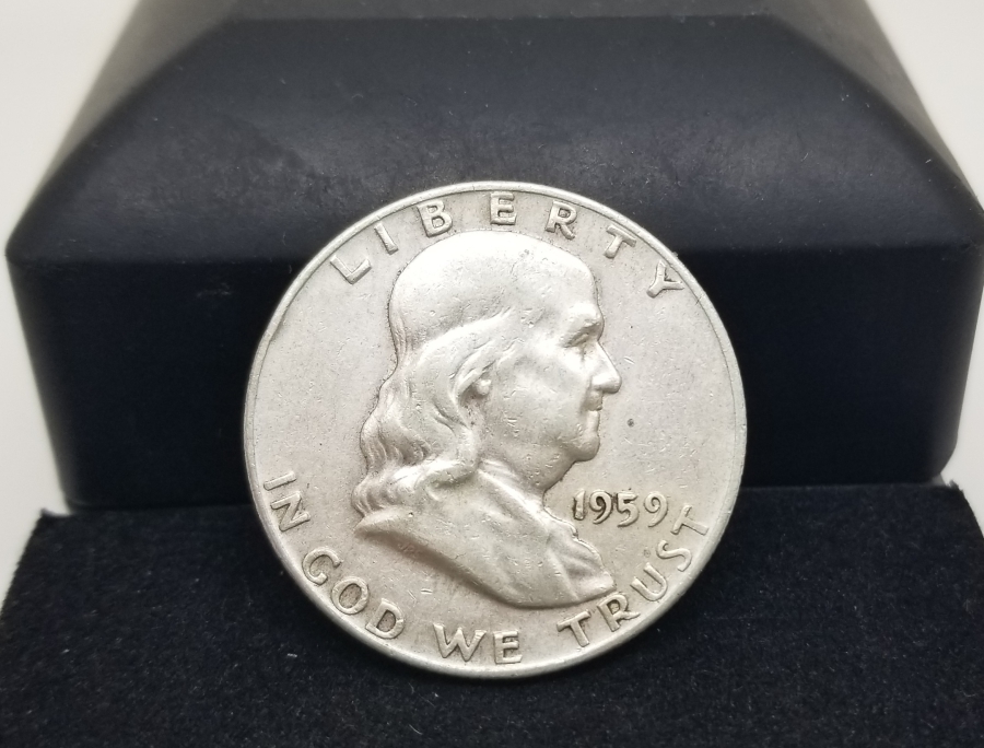 YÜKSEK KONDSİYONDA KOLEKSİYONLUK 1959 GÜMÜŞ YARIM DOLAR