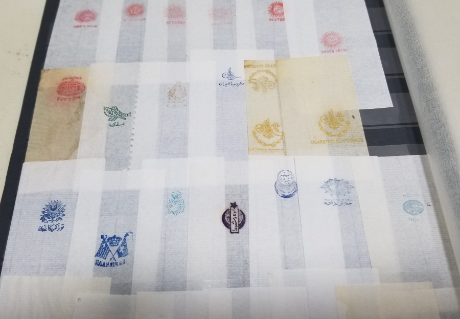 OSMANLI DÖNEMİ NADİR KAĞITLARDAN OLUŞAN NADİR HAZIR SİGARA KAĞIDI KOLEKSİYONU
