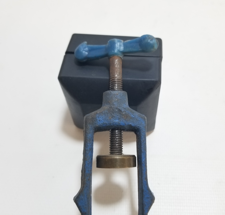 ANTİKA FİŞEK SIKIŞTIRMA APARATI