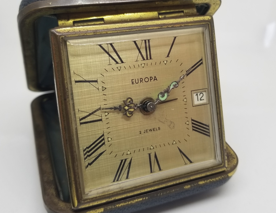 EUROPA MARKA ANTİKA KURMALI SEYAHAT SAATİ