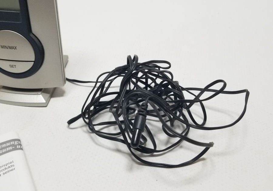 ORİJİNAL KUTUSUNDA 1990LARDAN SAATLİ TERMOMETRE