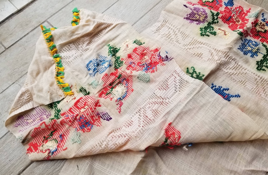 KANAVİÇE İŞÇİLİKLİ EL YAPIMI OSMANLI DÖNEMİ PERDE PARÇASI