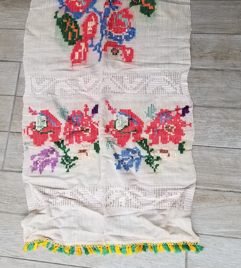 KANAVİÇE İŞÇİLİKLİ EL YAPIMI OSMANLI DÖNEMİ PERDE PARÇASI