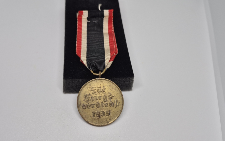 2. DÜNYA SAVAŞI DÖNEMİ NADİR NAZİ LİYAKAT MADALYASI