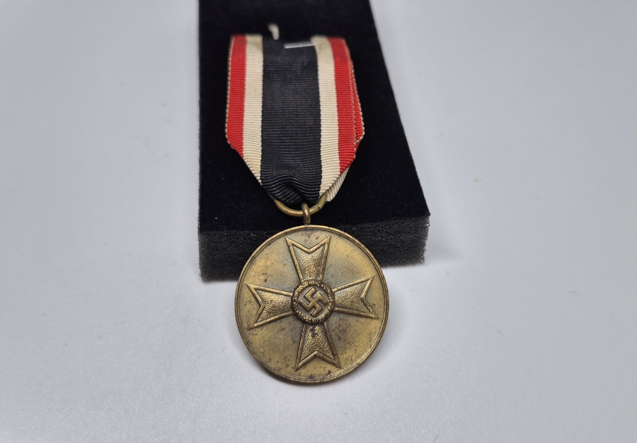 2. DÜNYA SAVAŞI DÖNEMİ NADİR NAZİ LİYAKAT MADALYASI