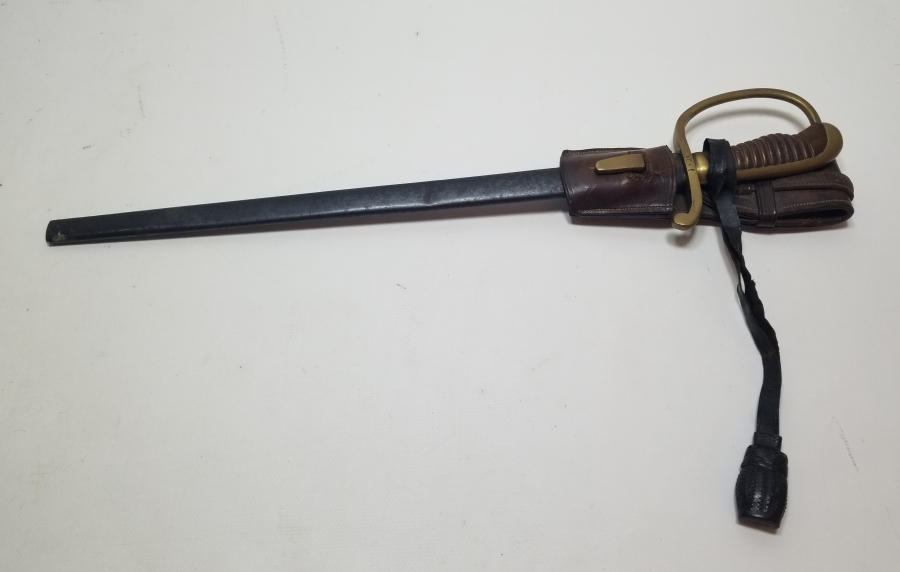 OSMANLI DÖNEMİ ORİJİNAL BEL ASKISI VE KAMUFLAJ PÜSKÜLÜYLE ALLAH BİZİMLE YAZILI NADİR BOYDA TOPÇU KILICI - TOPÇU SUBAYI'NIN SON SAVUNMA KILICI