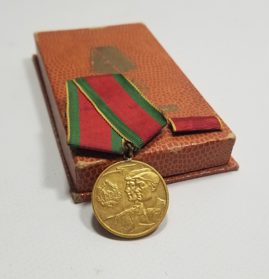 1962 TARİHLİ ORİJİNAL KUTUSUNDA SOVYET MADALYA