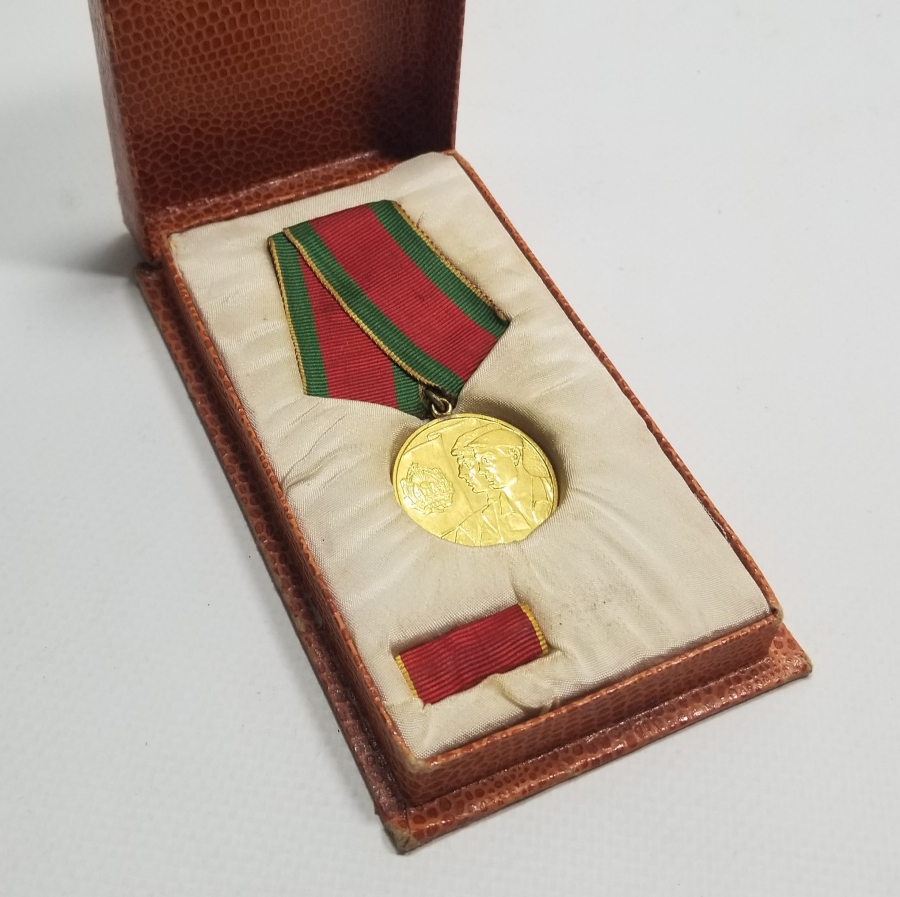 1962 TARİHLİ ORİJİNAL KUTUSUNDA SOVYET MADALYA