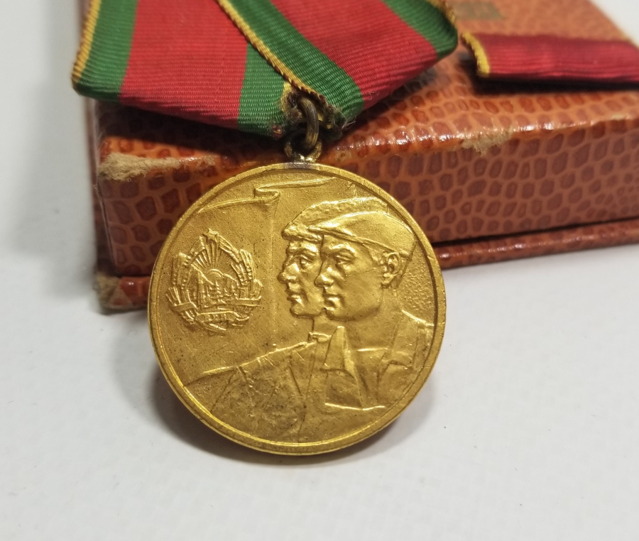 1962 TARİHLİ ORİJİNAL KUTUSUNDA SOVYET MADALYA