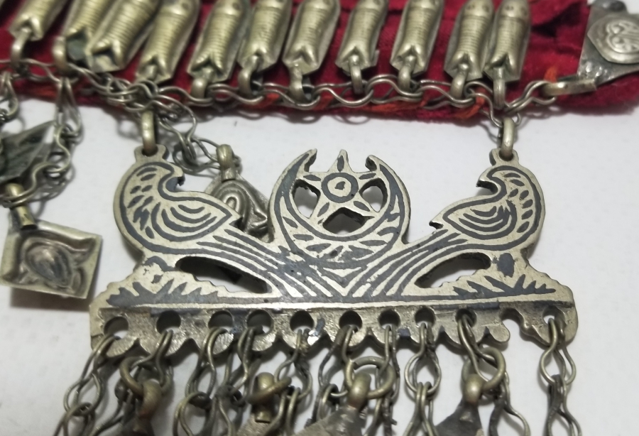 ÜZERİ BALIKLI VE AY YILDIZLI NADİR TİPTE OSMANLI SAVATLI GELİN ALINLIĞI