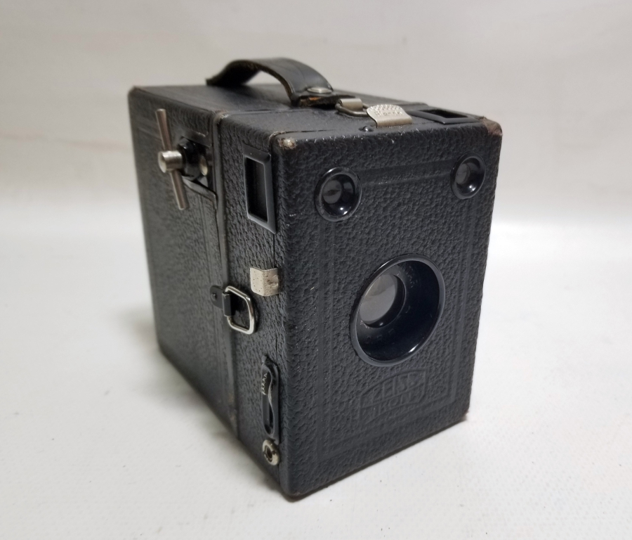 YÜKSEK KONDİSYONDA ANTİKA FOTOĞRAF MAKİNESİ