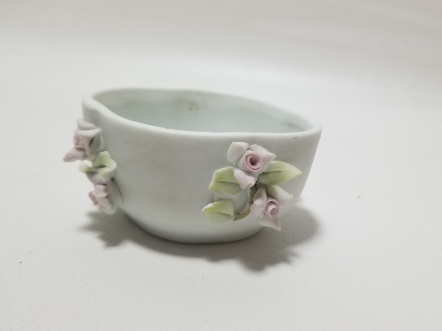 KABARTMA İŞÇİLİKLİ ANTİKA JARDİNYER