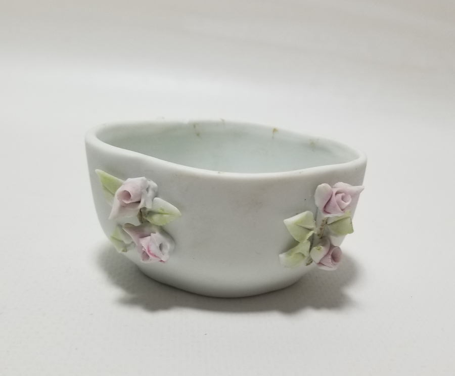 KABARTMA İŞÇİLİKLİ ANTİKA JARDİNYER