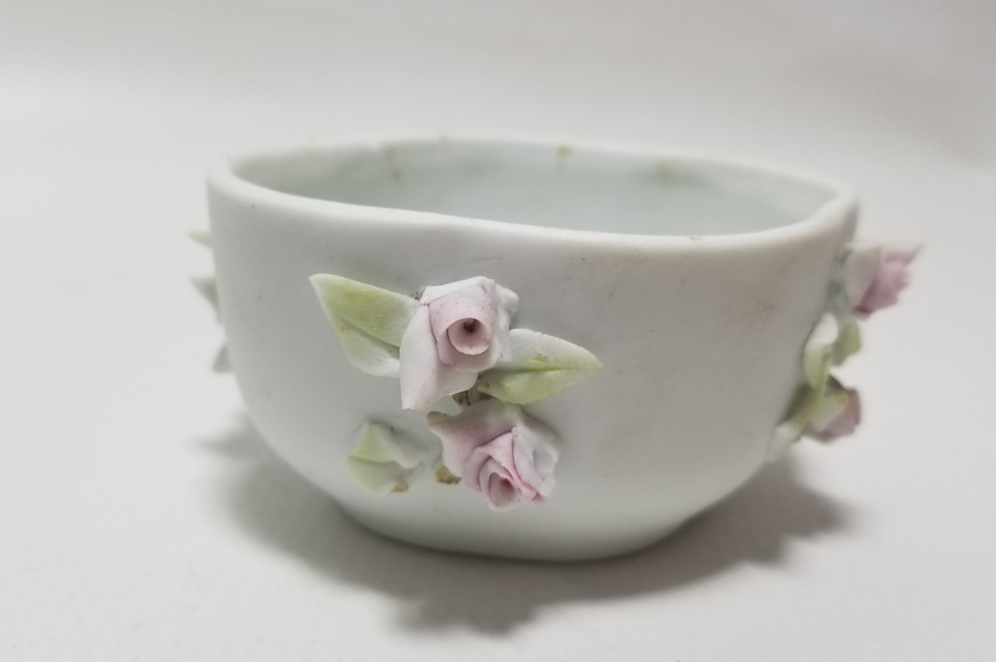 KABARTMA İŞÇİLİKLİ ANTİKA JARDİNYER