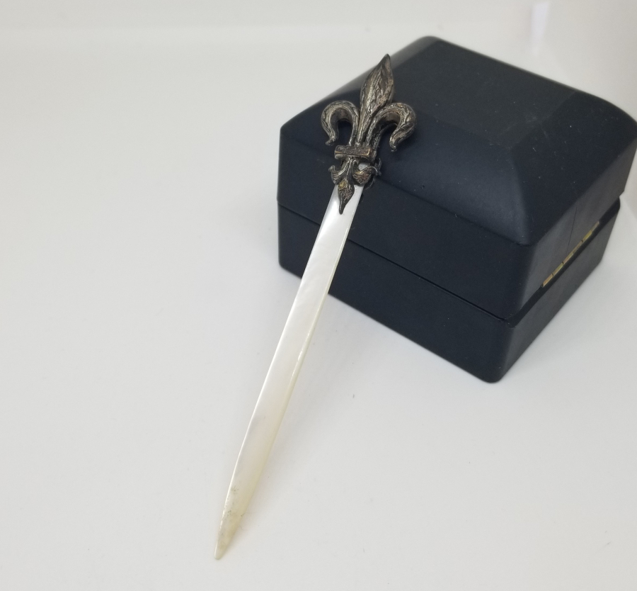 GÜMÜŞ TUTMAÇLI ANTİKA SEDEF ZARF AÇACAĞI