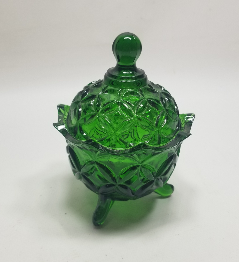 KABARTMA İŞÇİLİKLİ ANTİKA KAPAKLI MACUNLUK