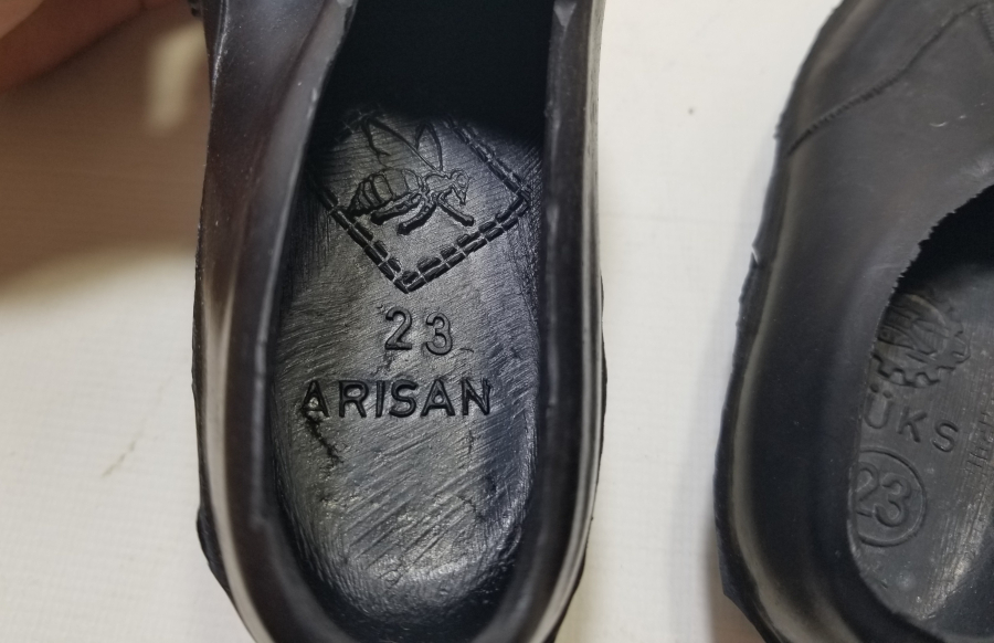 YERLİ YAPIM ANTİKA KARA LASTİK