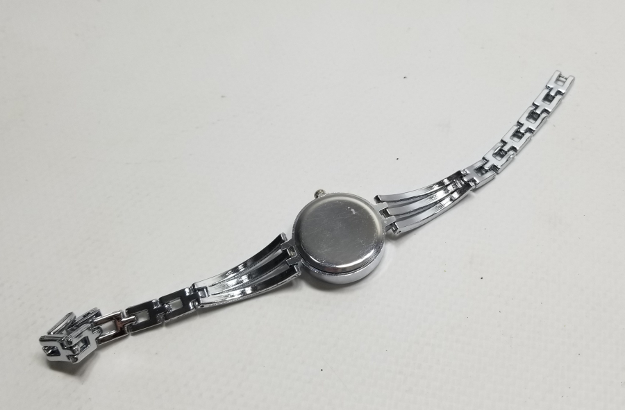 GÜMÜŞ KAPLAMA NOSTALJİK KOL SAATİ