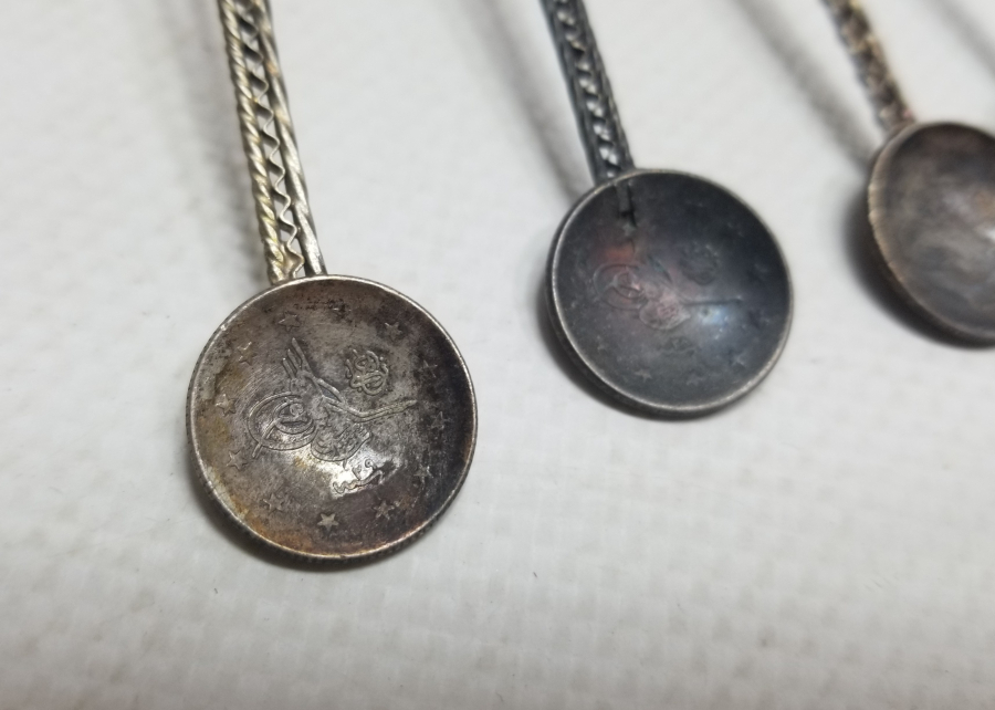 ORİJİNAL KUTUSUNDA OSMANLI PARALARINDAN YAPILMIŞ OSMANLI DÖNEMİ ÇAY KAŞIĞI SETİ