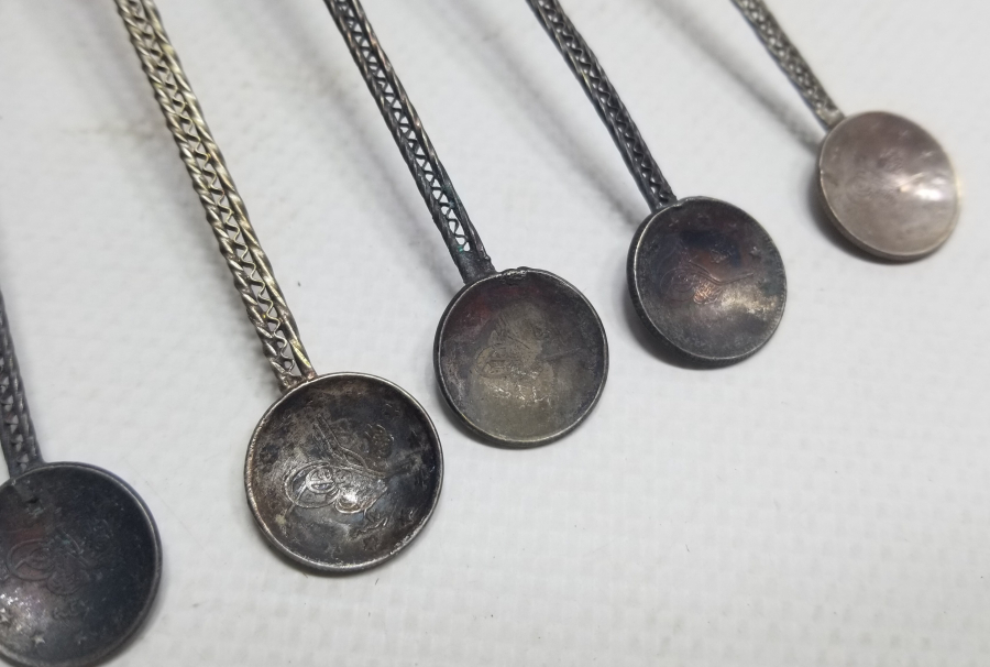 ORİJİNAL KUTUSUNDA OSMANLI PARALARINDAN YAPILMIŞ OSMANLI DÖNEMİ ÇAY KAŞIĞI SETİ