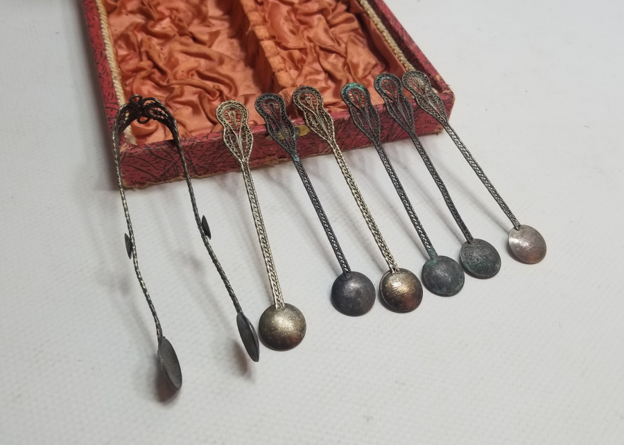 ORİJİNAL KUTUSUNDA OSMANLI PARALARINDAN YAPILMIŞ OSMANLI DÖNEMİ ÇAY KAŞIĞI SETİ