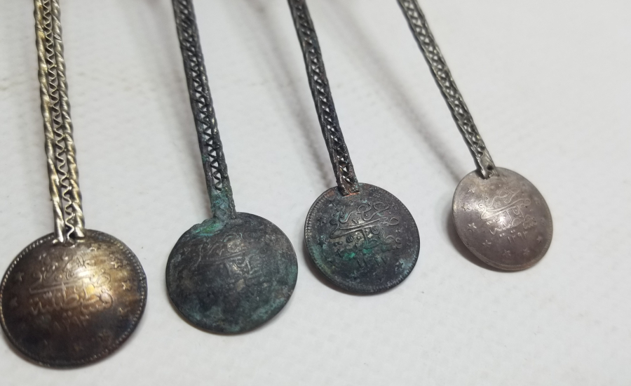 ORİJİNAL KUTUSUNDA OSMANLI PARALARINDAN YAPILMIŞ OSMANLI DÖNEMİ ÇAY KAŞIĞI SETİ