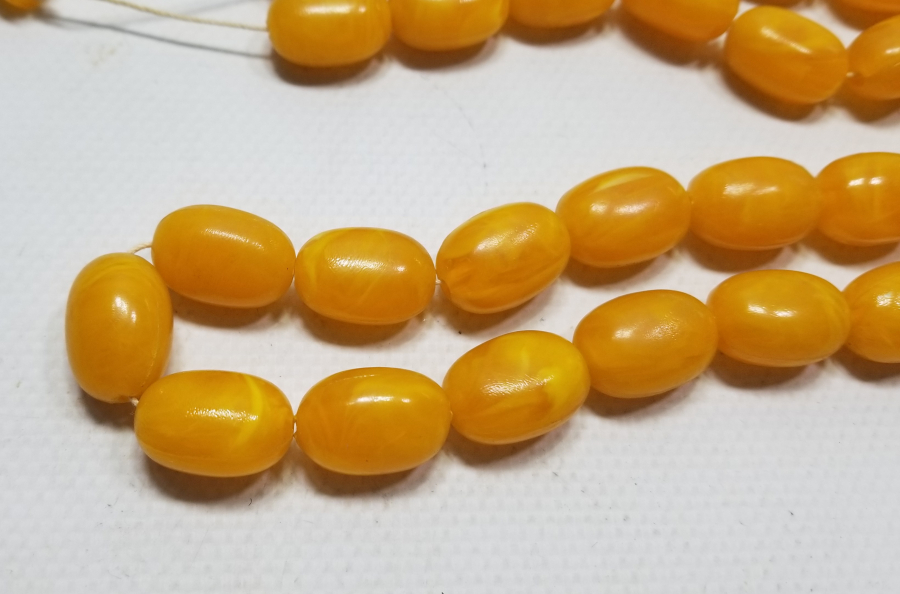 DAMLA KEHRİBAR GÖRÜNÜMLÜ ANTİKA PLASTİK TESPİH