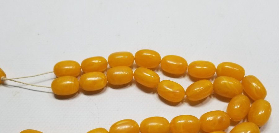 DAMLA KEHRİBAR GÖRÜNÜMLÜ ANTİKA PLASTİK TESPİH