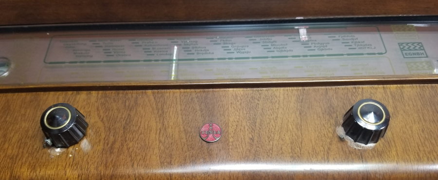 ÇALIŞIR DURUMDA AHŞAP KASA ANTİKA TESLA RADYO