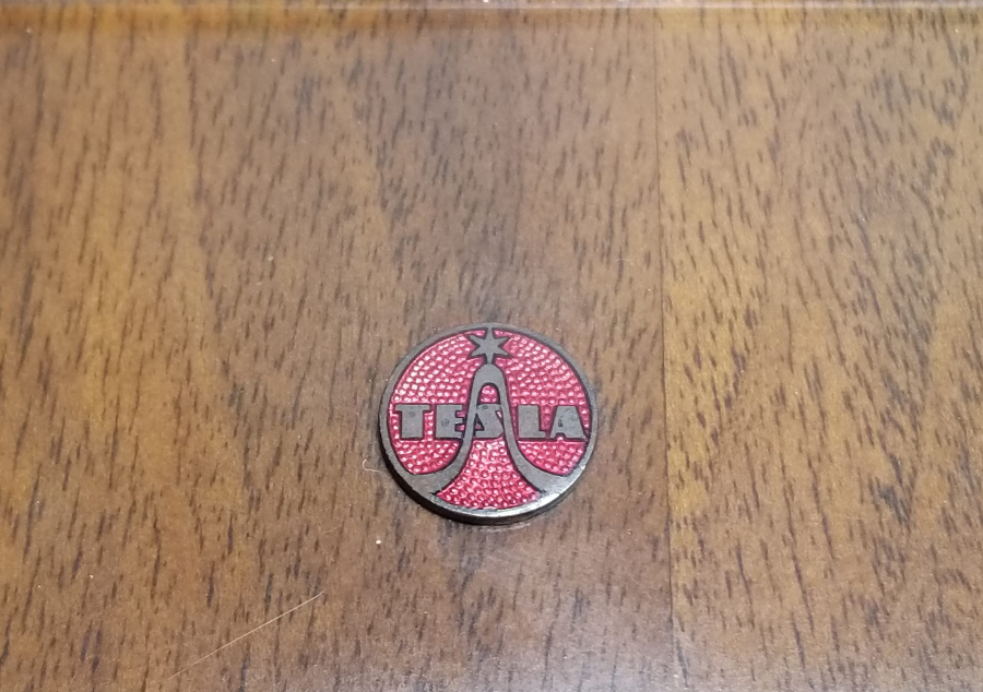 ÇALIŞIR DURUMDA AHŞAP KASA ANTİKA TESLA RADYO