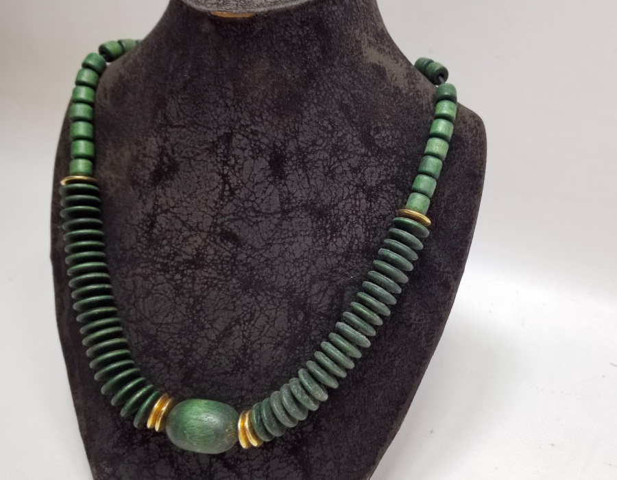 AHŞAPTAN MAMUL EL YAPIMI GERDANLIK