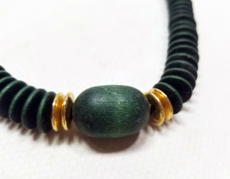 AHŞAPTAN MAMUL EL YAPIMI GERDANLIK