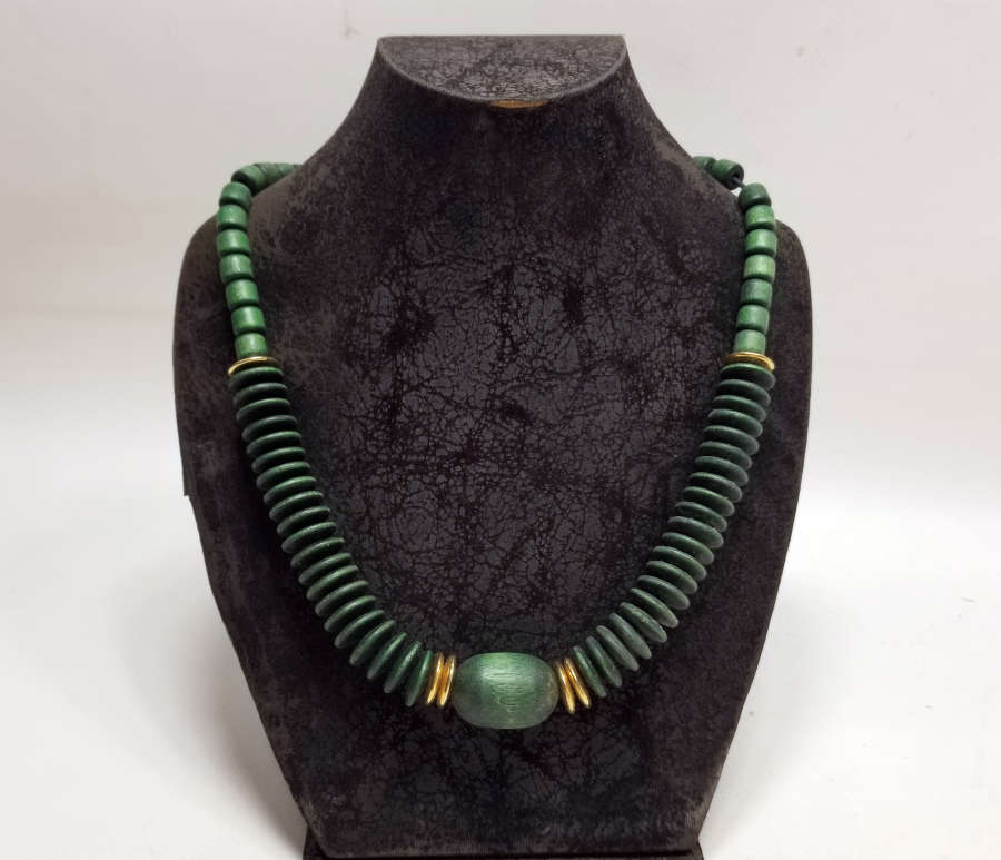 AHŞAPTAN MAMUL EL YAPIMI GERDANLIK