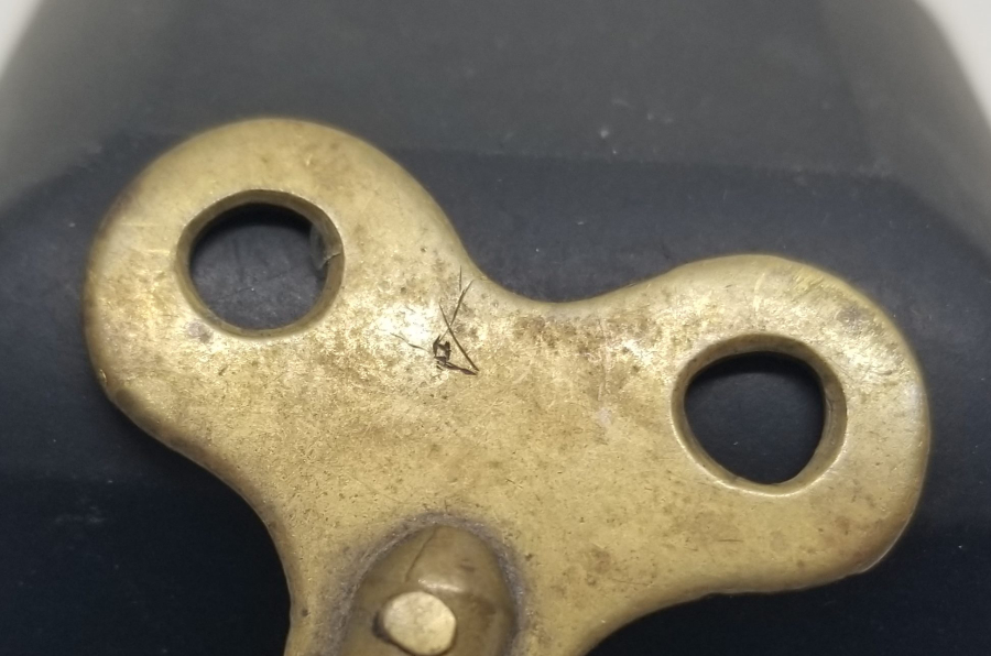 ÜZERİ OSMANLICA YAZILI OSMANLI DÖNEMİ DUVAR SAATİ ANAHTARI