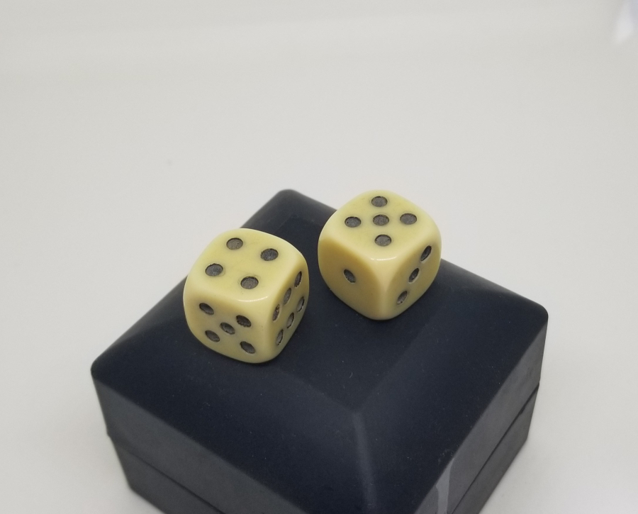 ANTİKA ÇİFT KATALİN ZAR