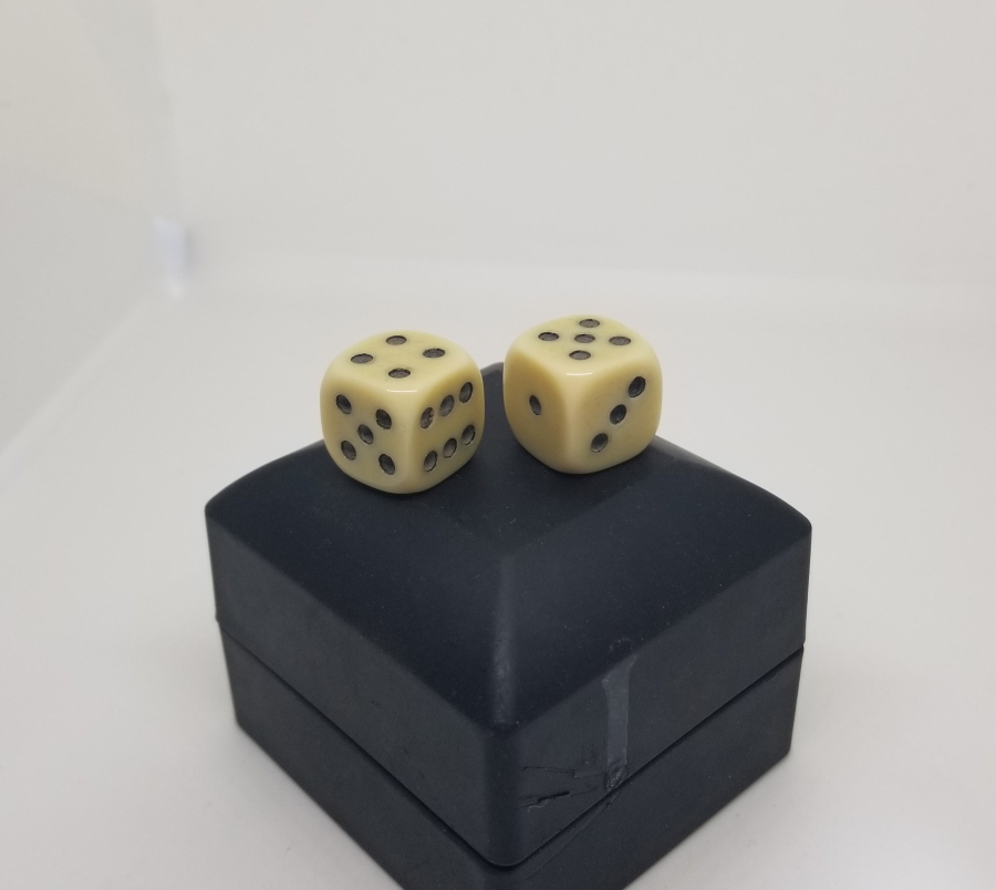 ANTİKA ÇİFT KATALİN ZAR