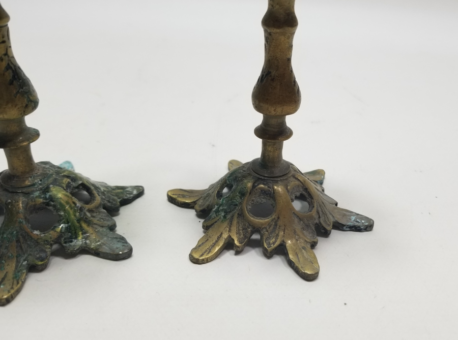 KABARTMA İŞÇİLİKLİ ANTİKA ÇİFT ŞAMDAN - MUMLUK