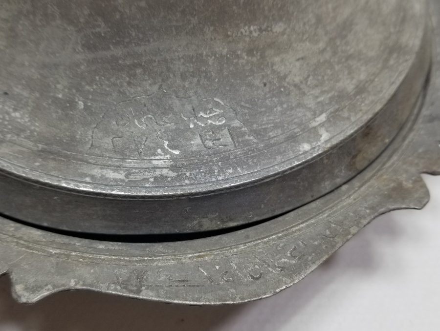 KAPAK VE LENGERİNDE AYNI YAZI BULUNAN OSMANLI DÖNEMİ AĞA PİLAVLIĞI