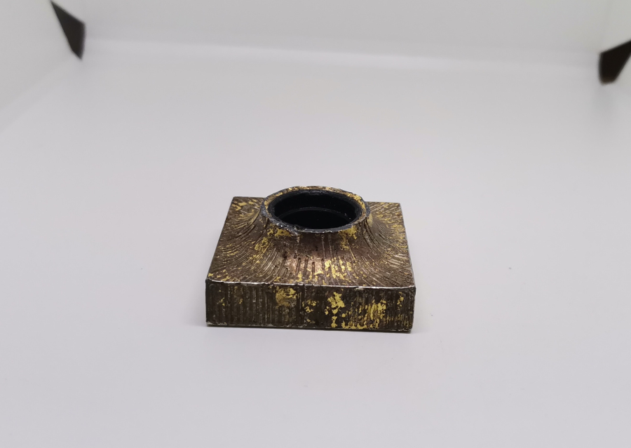 KABARTMA İŞÇİLİKLİ GÜMÜŞ KAPLAMA ANTİKA PARFÜM ŞİŞESİ KAPAĞI