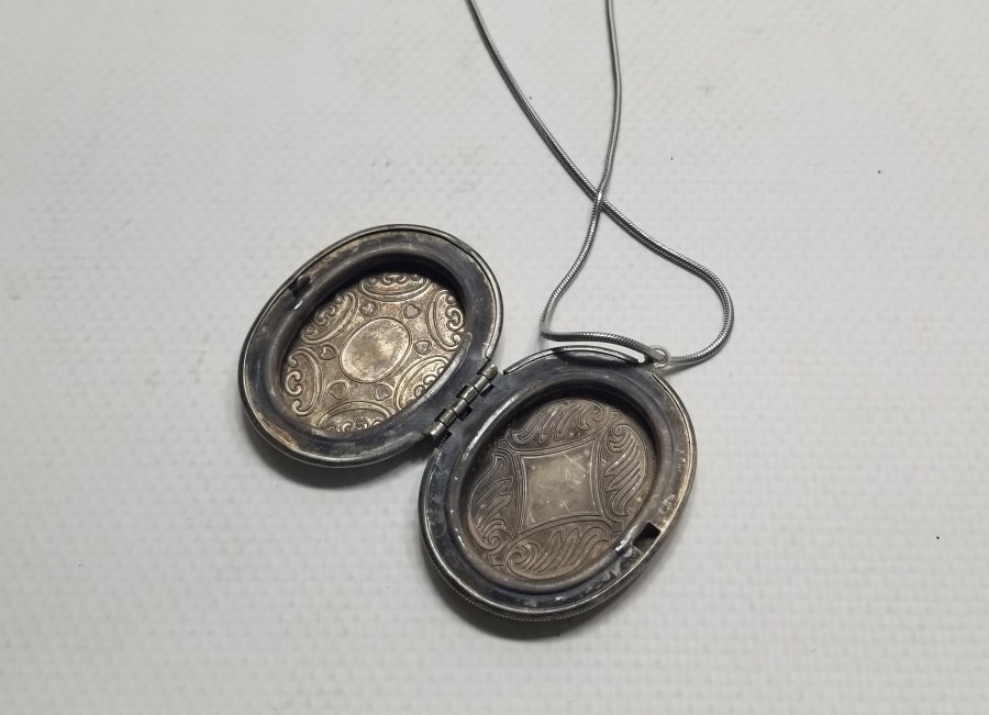 GÜMÜŞ KAPLAMA ANTİKA KOLYE FOTOĞRAFLIK