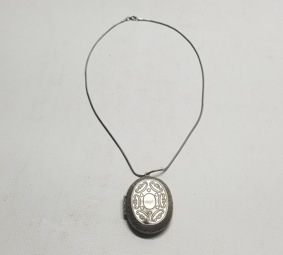 GÜMÜŞ KAPLAMA ANTİKA KOLYE FOTOĞRAFLIK