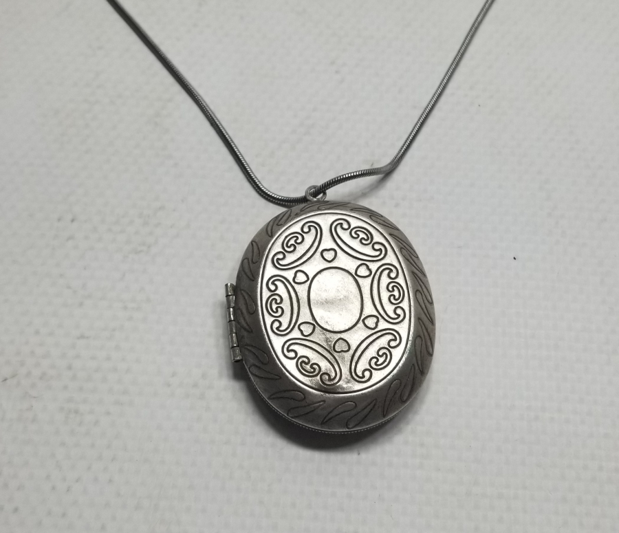 GÜMÜŞ KAPLAMA ANTİKA KOLYE FOTOĞRAFLIK