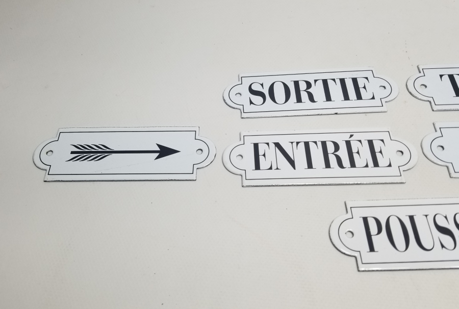 EMAYE YÖNLENDİRME TABELALARI