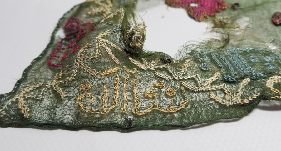 ETRAFI OSMANLICA YAZILI OSMANLI DÖNEMİ NADİR RENKTE İPEK GELİN ÖRTÜSÜ